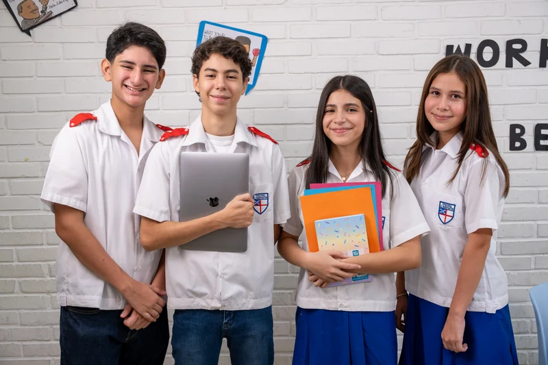 Estudiantes de una escuela episcopal